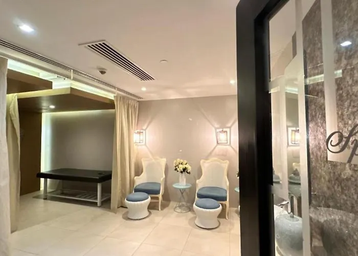 Adahkumaya Luxury * Manila
