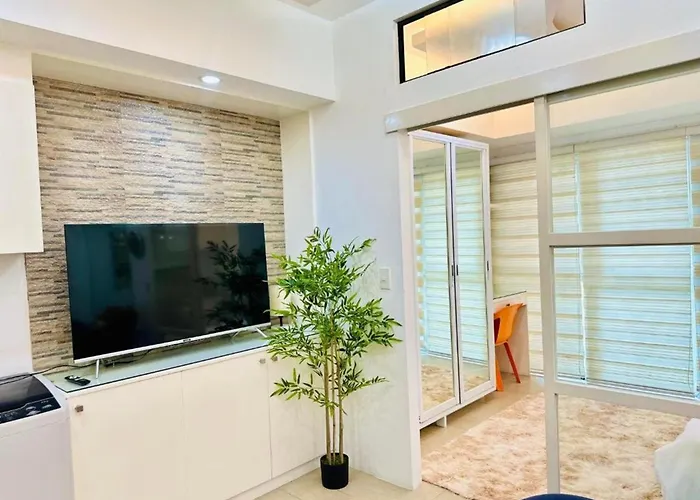 Adahkumaya Luxury Manila